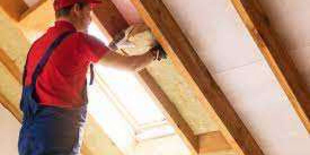 Benefits of Using Loft Roll Insulation in Your Horsham Home