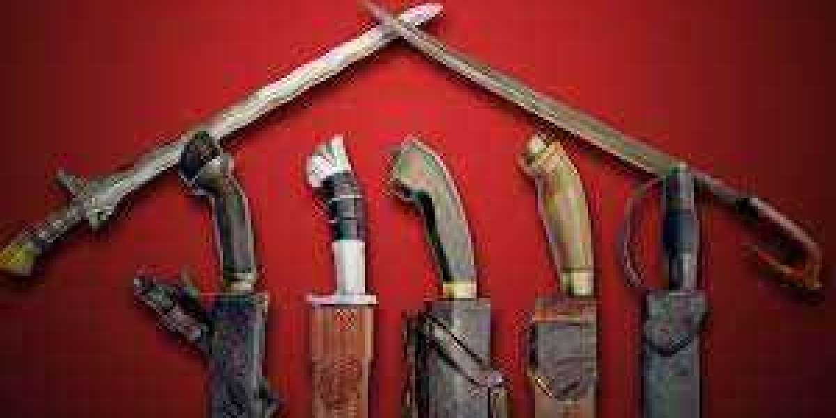 Innovative Bladesmithing: Custom Swords for the Modern Warrior