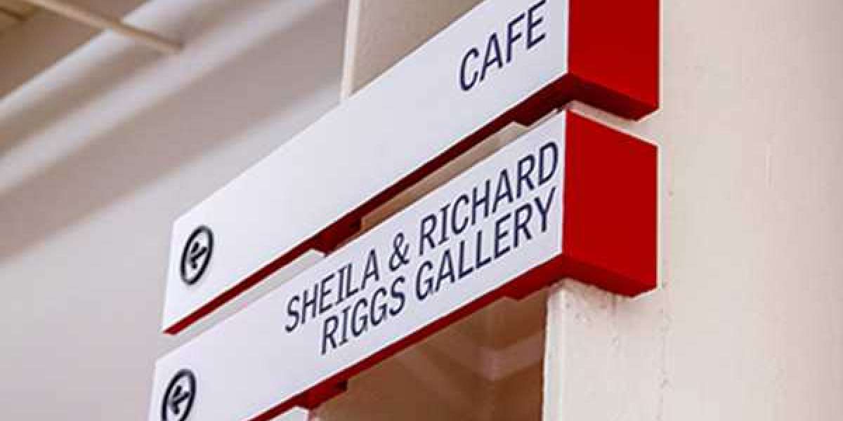 iconic landmark signage Material selection and production