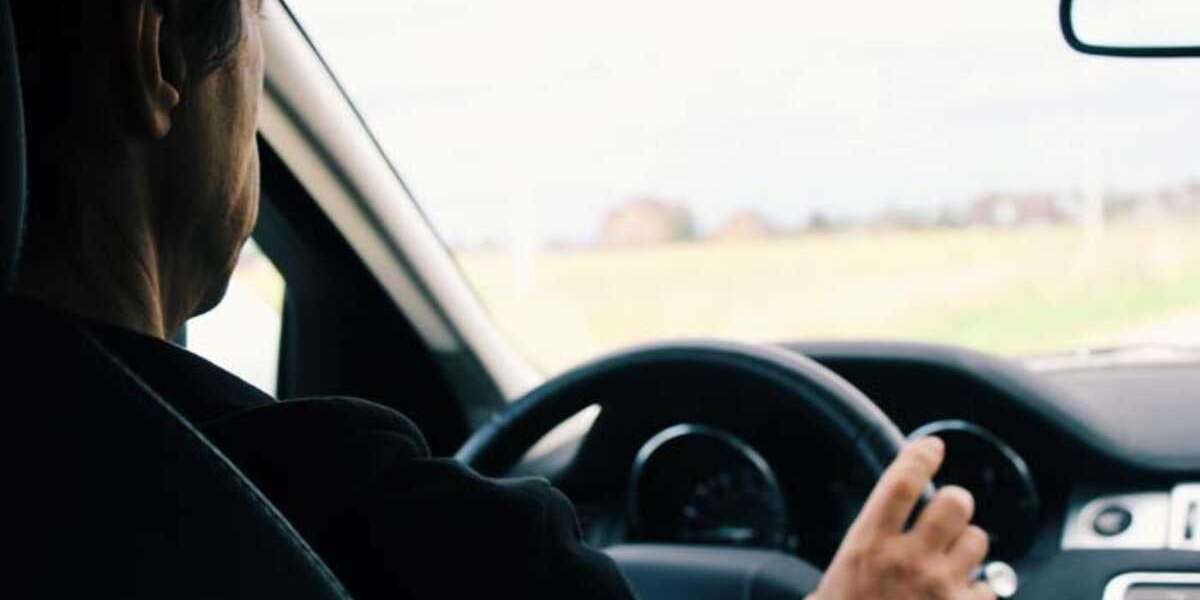 What Are the Benefits of Hiring a Safe Driver in Dubai?