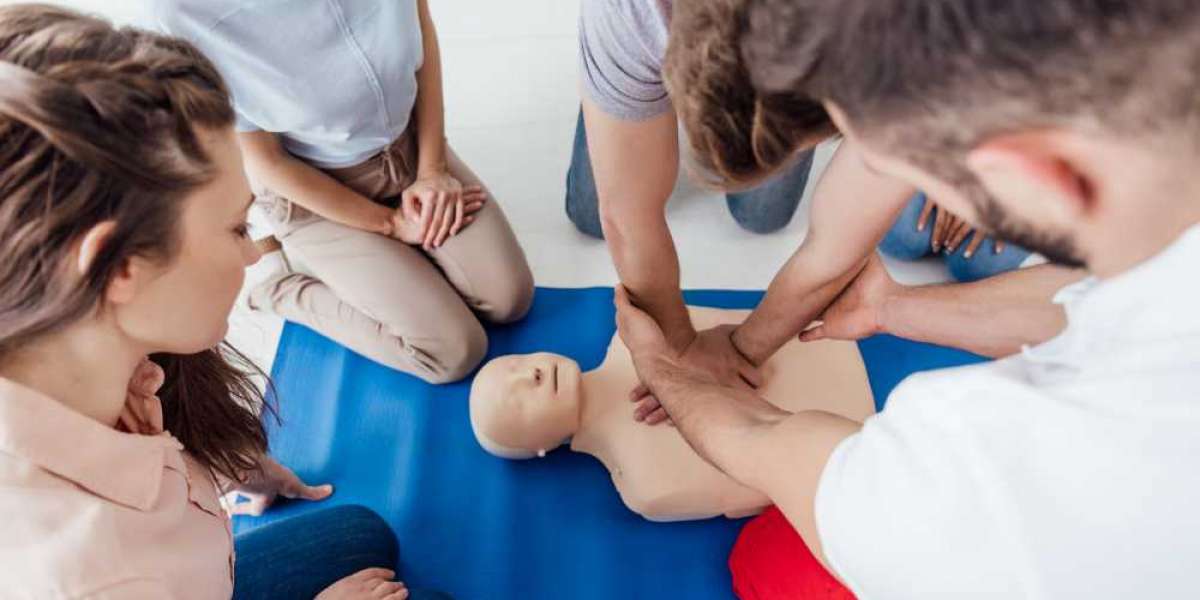 Mastering First Aid: The Importance of First Aid Course Training in Dubai