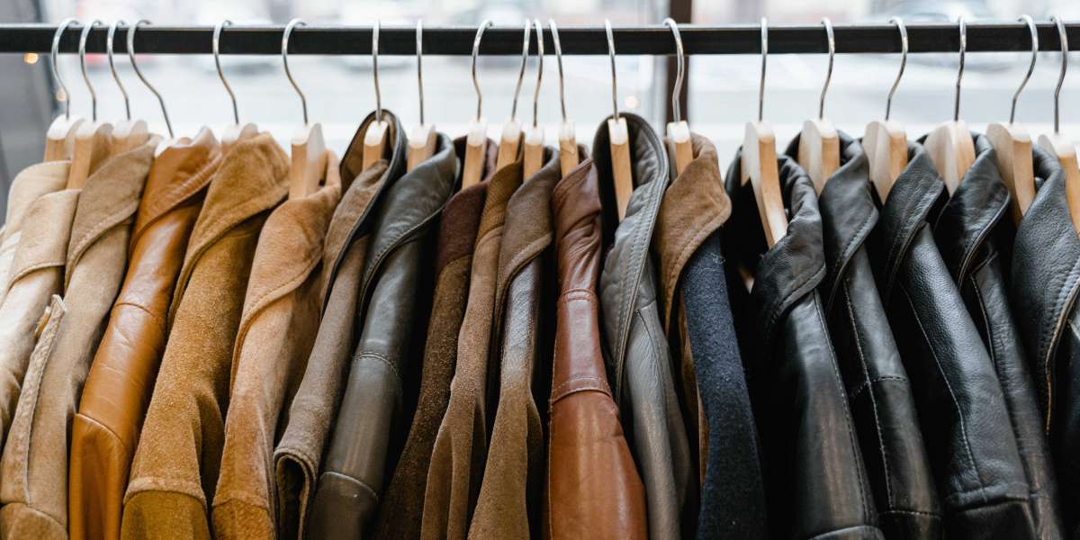 How to Choose the Best Fabric for Leather Jacket Lining