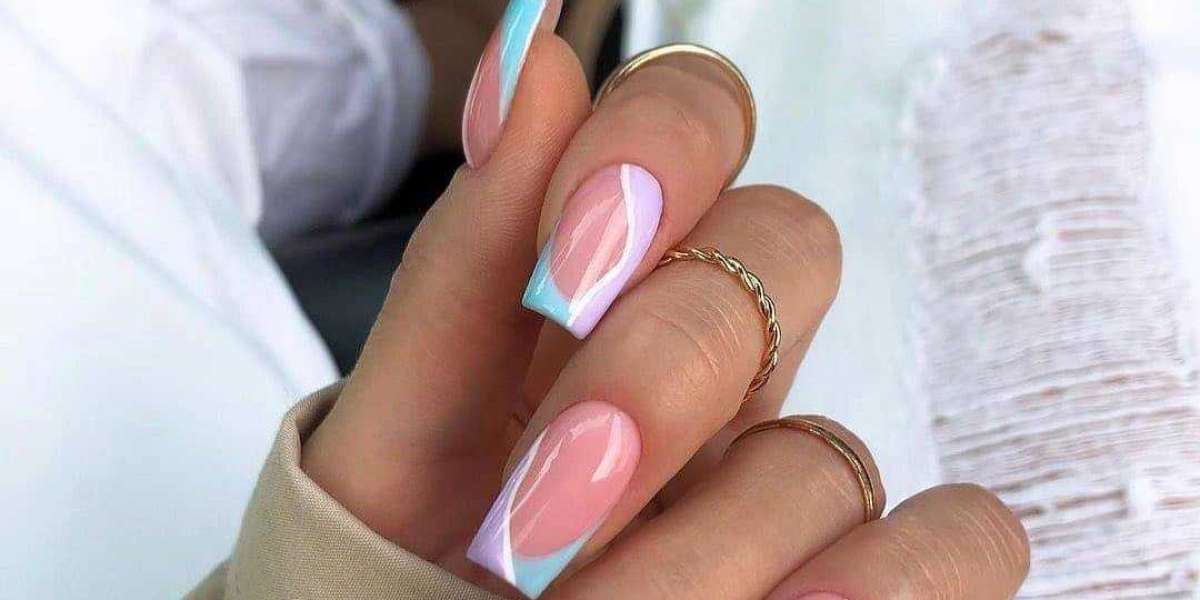 Spring Vibes: Pastel & Art in Nails