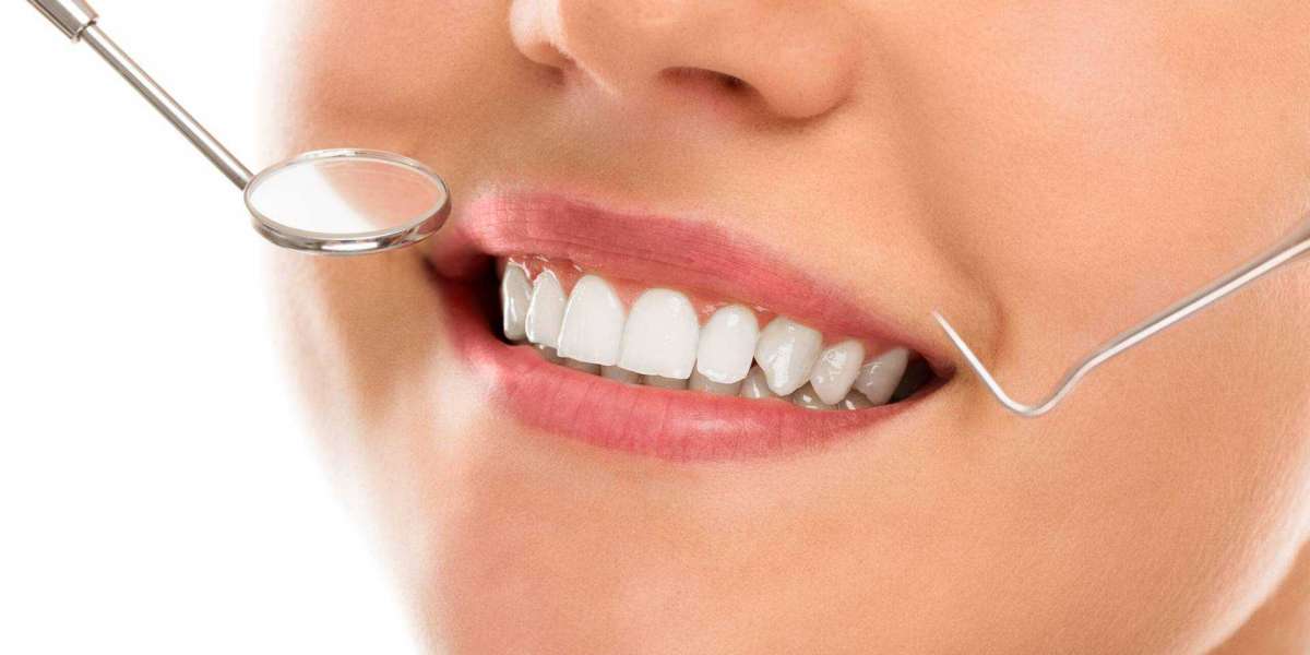 Navigating Dental Emergencies with Dental Restoration Pros