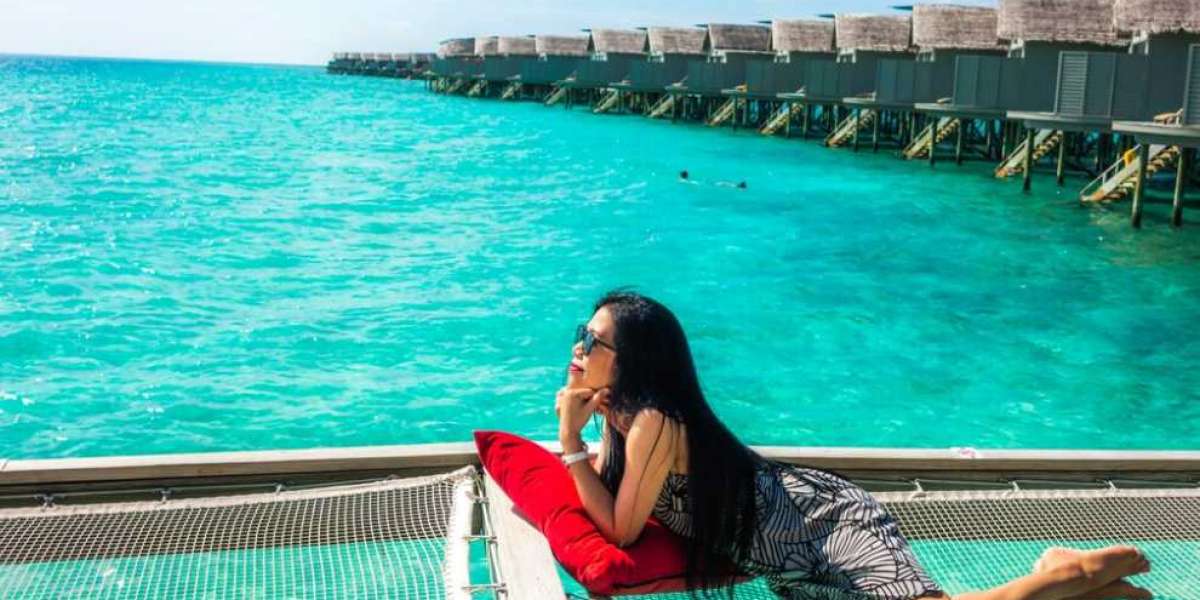 برنامج سياحة لجزر المالديف: اكتشف الجمال الطبيعي للجزر الاستوائية