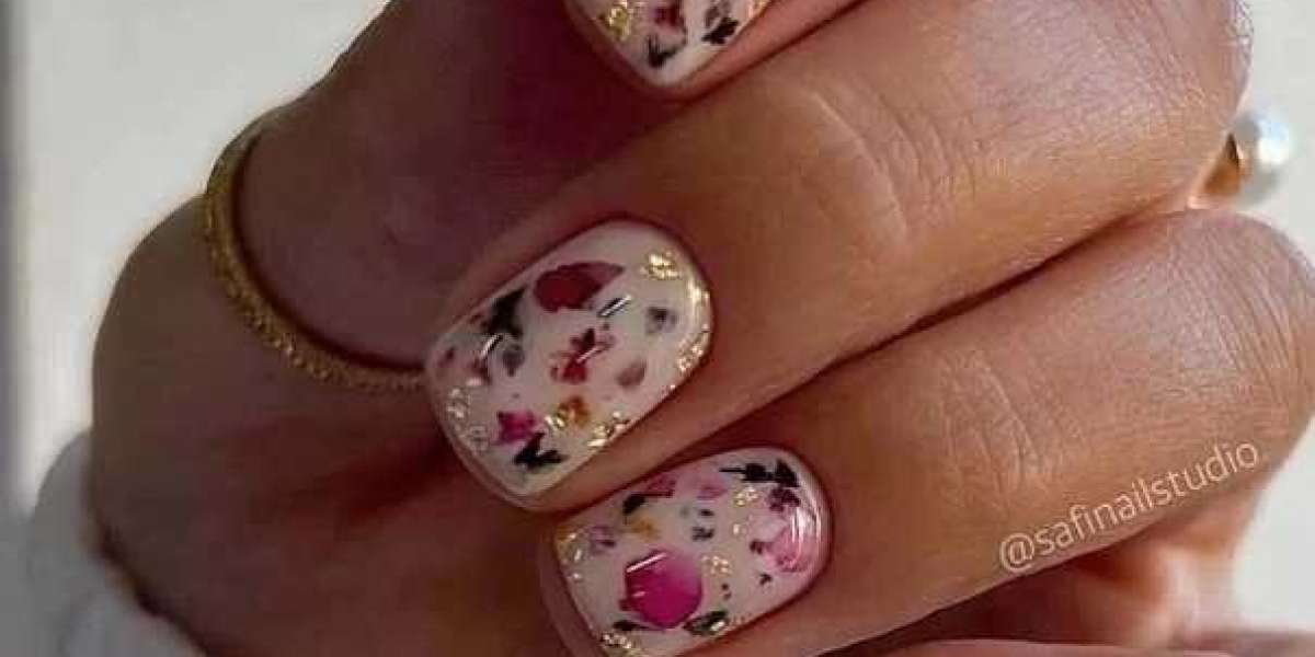 Fluttery Elegance: Chic Butterfly Nail Design