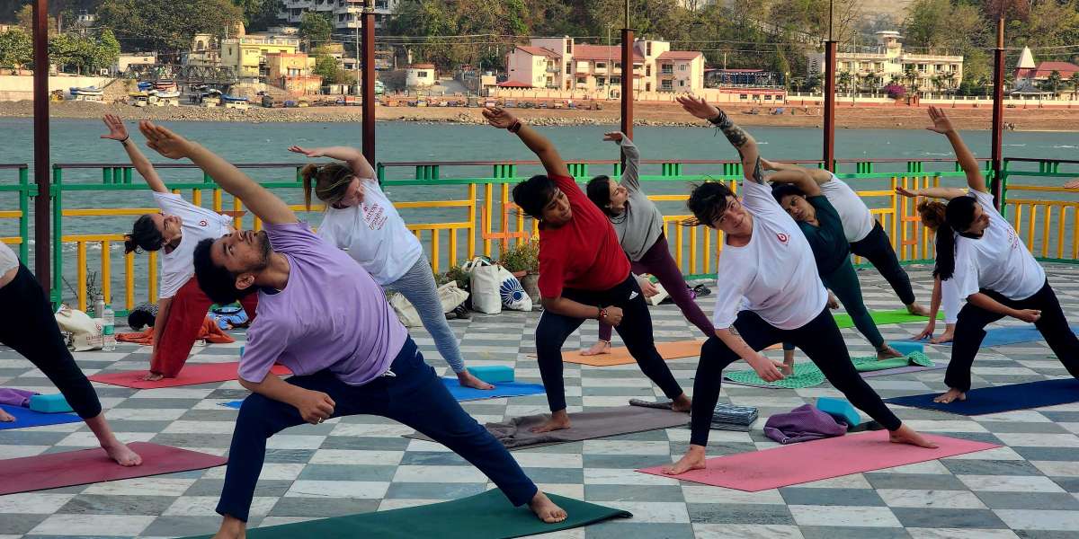 Best Yoga School in Rishikesh, India