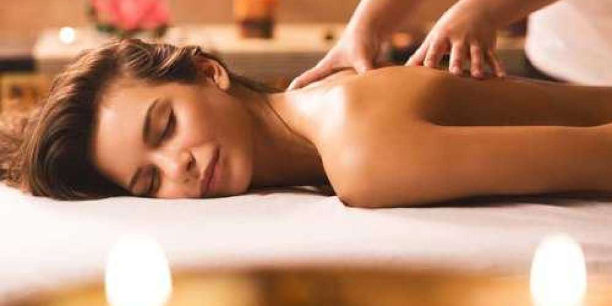 10 Unique Teasing Massage Techniques to Wow Your Partner in the Bedroom